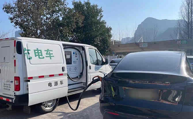 大武口区汽车搭电